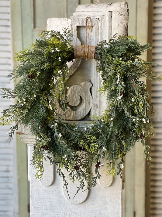 16" Starry Night Cedar Wreath